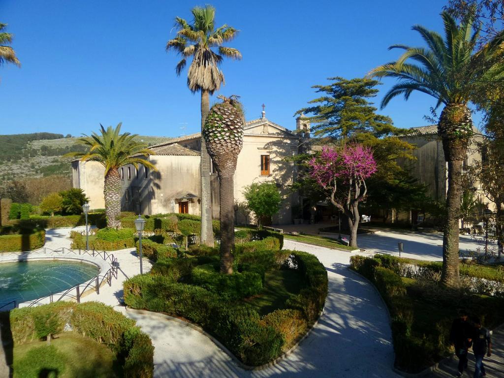 Antico Convento Dei Cappuccini Hotel Ragusa Buitenkant foto